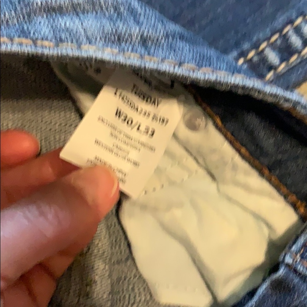 🐝 Silver Jeans 🐝 - Picture 3 of 3